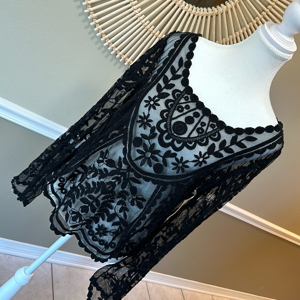 2016 style Sheer mesh lace long sleeve top